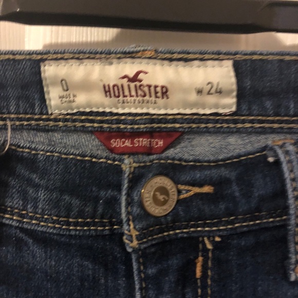 Hollister Cropped Jeans - Picture 3 of 3